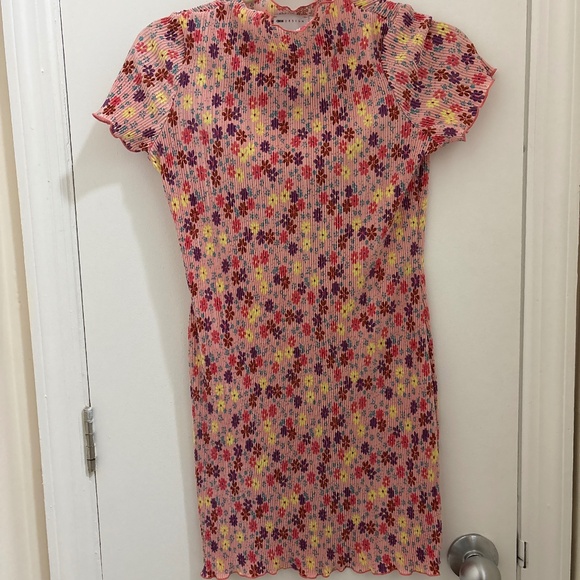 ASOS DESIGN Petite Floral Pleated Mini Dress — Lettuce Edge, Stretch, Size 4 - Picture 1 of 4